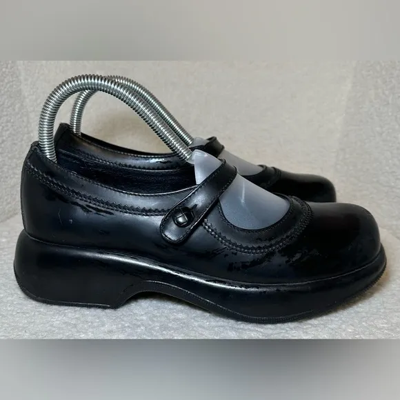 DANSKO Mary Jane’s black leather chunky goth elastic button closure strap 39