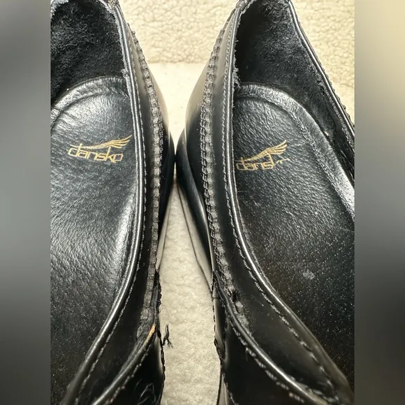 DANSKO Mary Jane’s black leather chunky goth elastic button closure strap 39