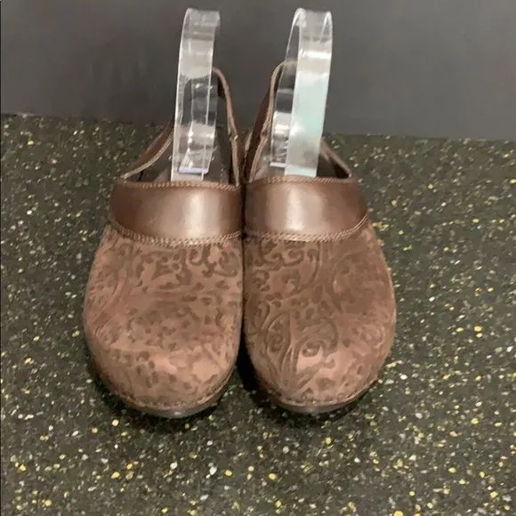 Dansko Pearl (Brown Floral) Women's Clog Shoes