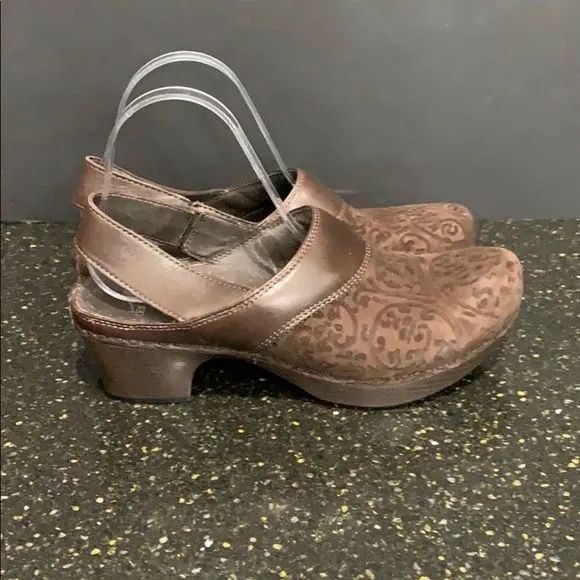 Dansko Pearl (Brown Floral) Women's Clog Shoes
