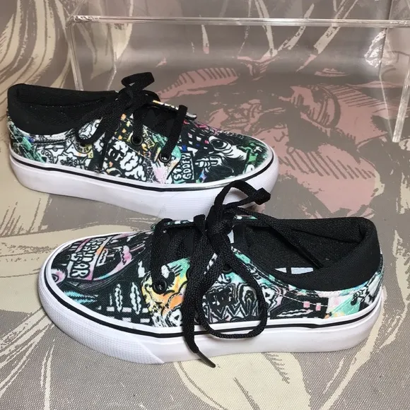 DC Brand Youth NEW Trase SP ADB300305 Skateboarding Lace Up Shoes Graffiti Print