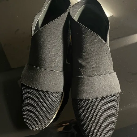 Designer shoe Sale!!! Balenciaga sneaker size 39