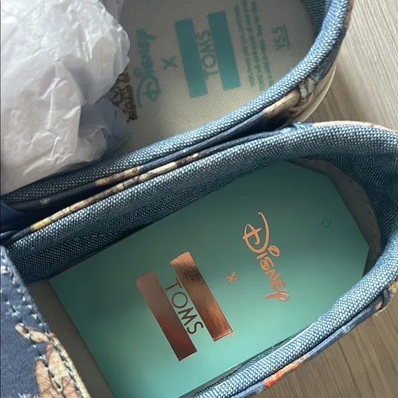 Disney Snow White TOMS