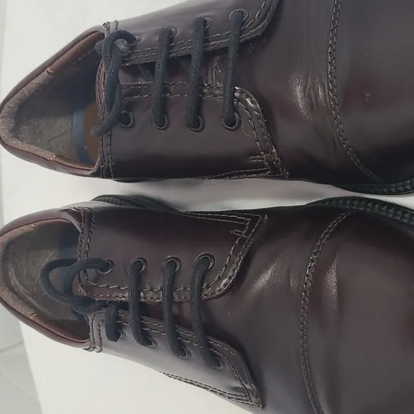 Dockers Mens Leather Shoes Color Brown Size 8.5M Oxford Lace Up Casual