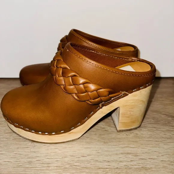 DOLCE VITA shoes women’s size 6.5