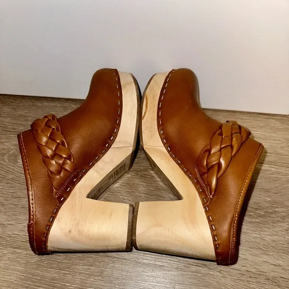DOLCE VITA shoes women’s size 6.5