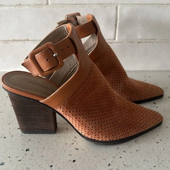 Donald J Pliner Varen Women’s 6M Leather Perforated Slingback Pointed Toe Bootie
