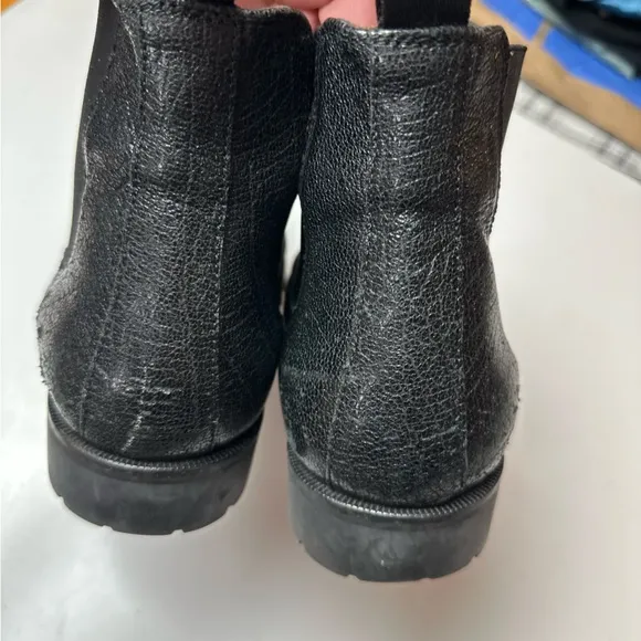 Donald Pliner Black Shimmer Leather Rigg MemoryFoam Footbed Mens Dress Boot 10.5