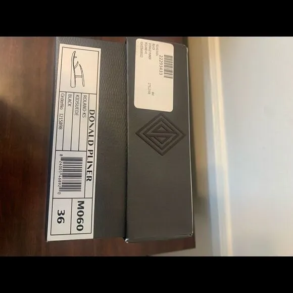 Donald Pliner roland toe loop leather upper and lining sandal💥 size 6