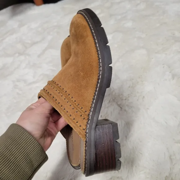 Donald Pliner Womens Sahara  Studded Mules Leather Chestnut Shoes Size 7.5 Lug