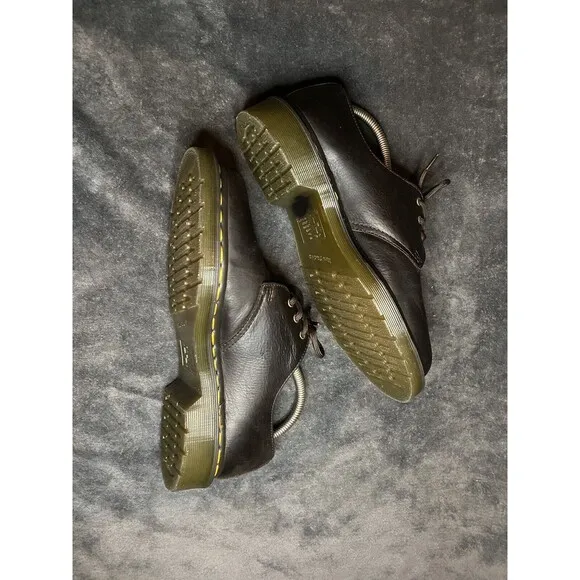 Dr Martens 21143 Dark Brown Oxford Shoes Carpathian Leather US M7, US W8