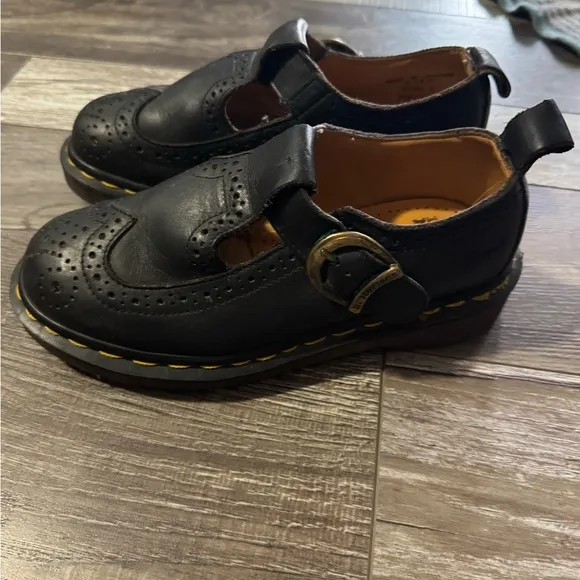 Dr. Martens Black Leather Mary Jane 8142 uk3 us5
