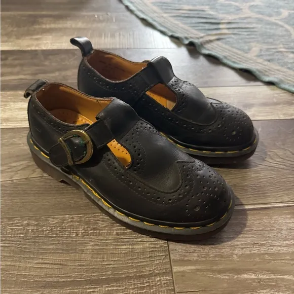 Dr. Martens Black Leather Mary Jane 8142 uk3 us5