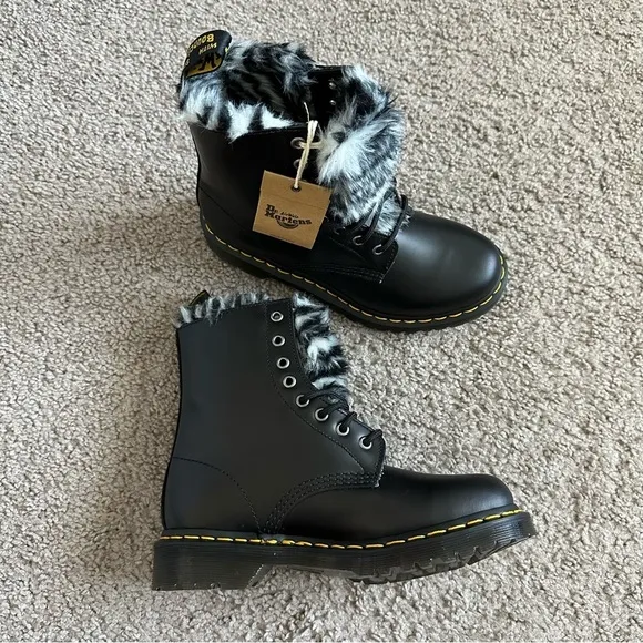 Dr. Martens Shoes Womens Size 7 Serena 1460 Boots