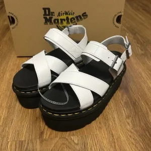 DR MARTENS Voss Quad white platform sandals shoes women’s 7 new