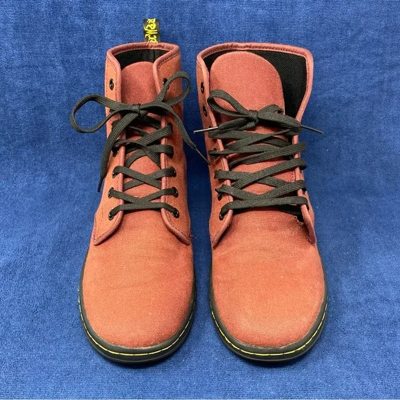 Dr. Martens womens shoreditch burgundy canvas combat boots size 10 US