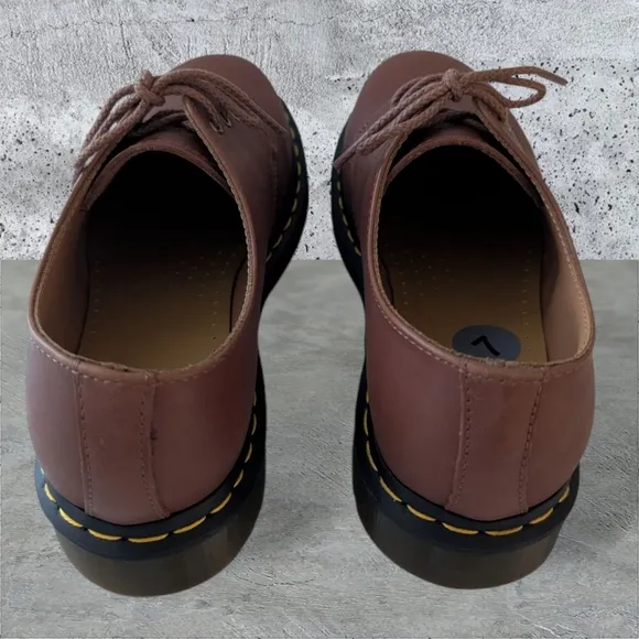 Dr.Martens Men's 1461 , 3 Eye Lace Up Leather Oxford Brown Size 7