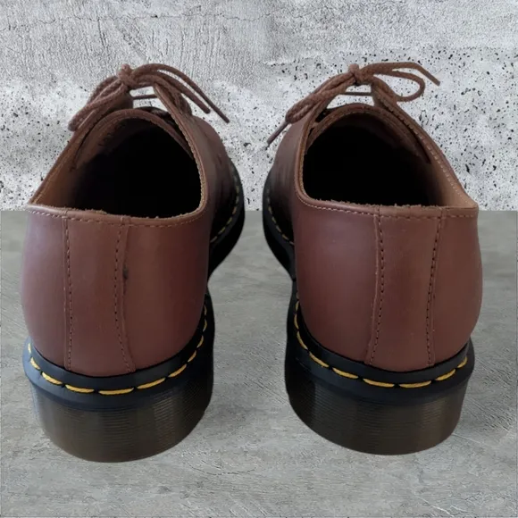 Dr.Martens Men's 1461 , 3 Eye Lace Up Leather Oxford Brown Size 7