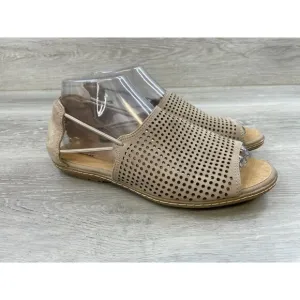 Earth Shelly 601812WW Women's US 7D Brown Perforated Leather Slingback Sandal