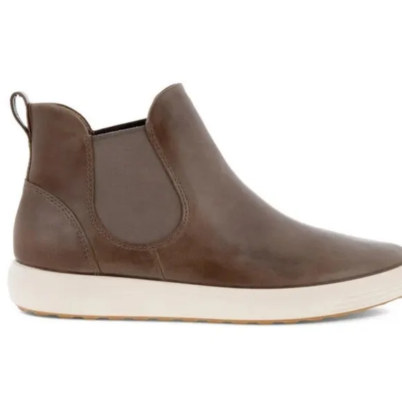 ECCO WOMEN'S SOFT 7 CHELSEA BOOT.