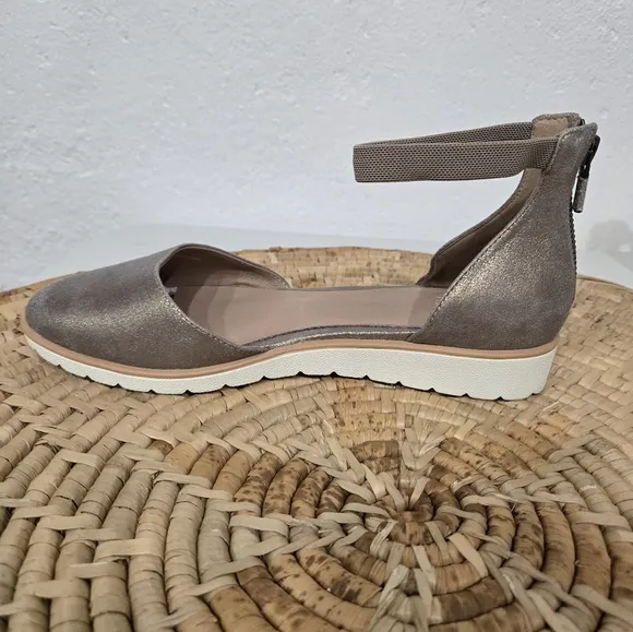 Eileen Fisher Emmett Mica Metallic Closed Toe Espadrilles Loafers Sandals 7.5