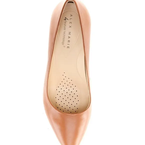 Elegant Tan Leather Pumps