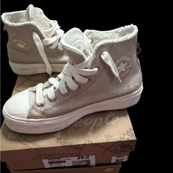 EUC  Chuck Taylor All Star Lift Platform High 'Faux Mohair - Egret' Size 8.5