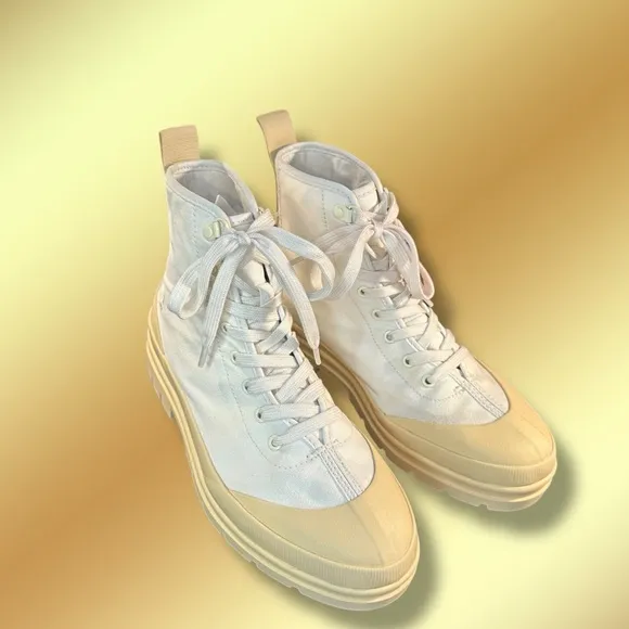 Everlane Women’s Cotton Canvas Gum Sole Utility Boot in White &amp; Cream Size 8.5
