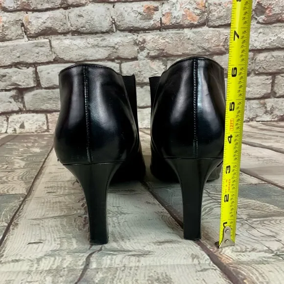 Ferragamo Leather Black Booties Size 10