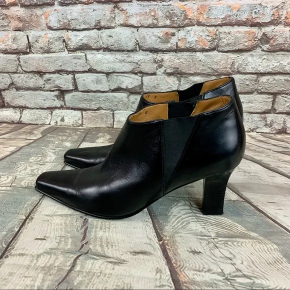 Ferragamo Leather Black Booties Size 10
