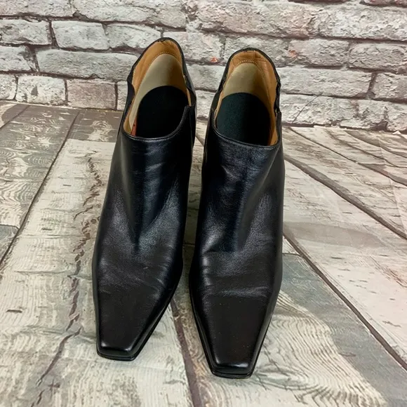 Ferragamo Leather Black Booties Size 10