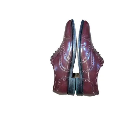 Florsheim 9.5 leather wing tip shoes