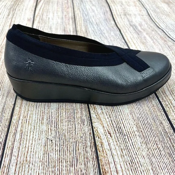 Fly London Bobi Women's Size 8.5 US 39 EU Leather Platform Wedge Slip On Shoes