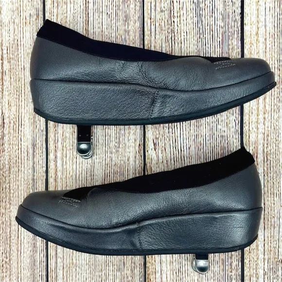 Fly London Bobi Women's Size 8.5 US 39 EU Leather Platform Wedge Slip On Shoes