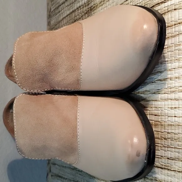 🍄FREE PEOPLE MAUVE LOAFERS