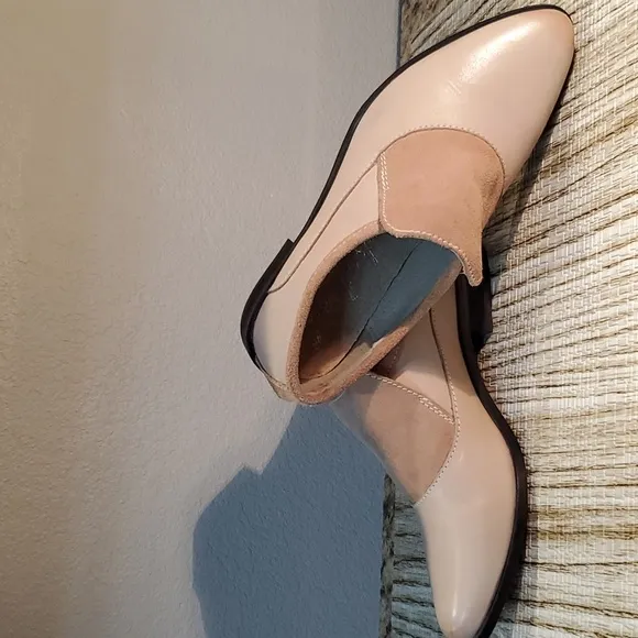 🍄FREE PEOPLE MAUVE LOAFERS