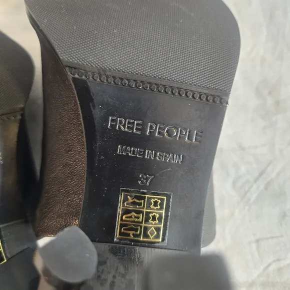 Free People Women’s Size 37 Leila Leather Black Heeled Mule New