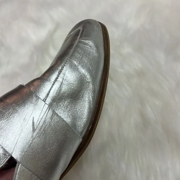 Free People At Ease Silver leather Slide On Loafer Sz 40 BIN 14