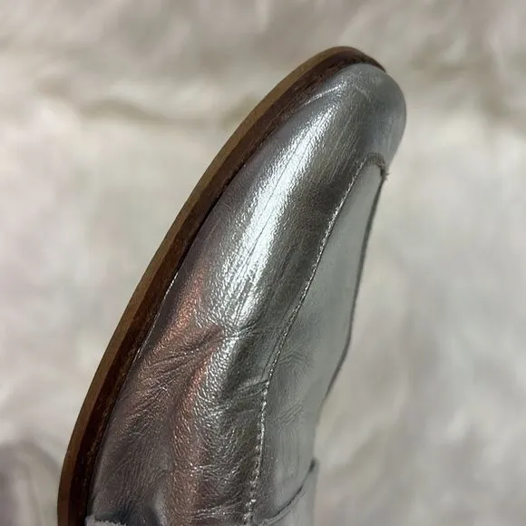Free People At Ease Silver leather Slide On Loafer Sz 40 BIN 14