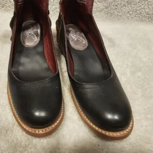 Freebird by Steven Marlon, Navy Blue, Size 7