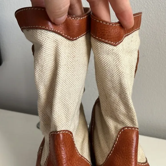Frye Boots Melissa Canvas Short Pull On Beige Brown Leather Size 5.5