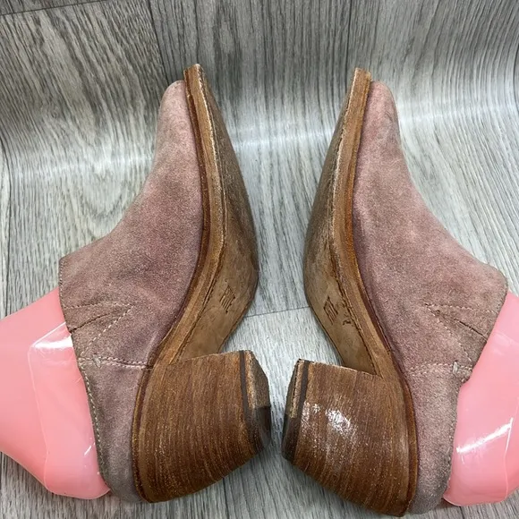 Frye Rosalia Suede Light Pink Mules