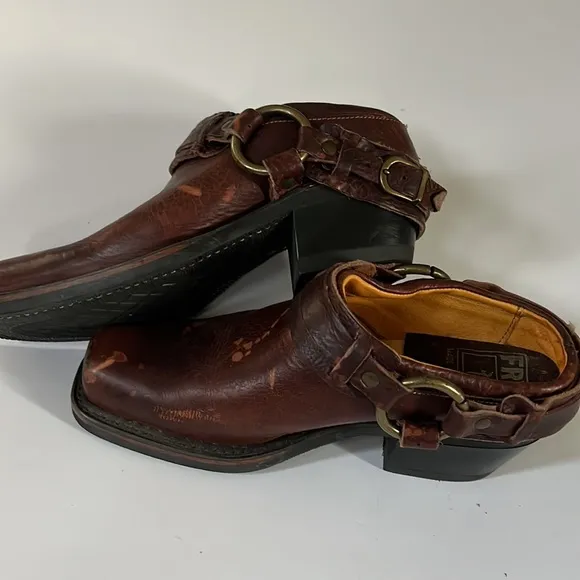 FRYE shoes belted harness mule