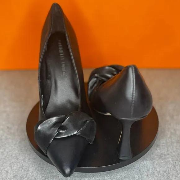 GABRIELLE UNION Sadie Pumps Black Pointed Toe Knotted Front Size 9