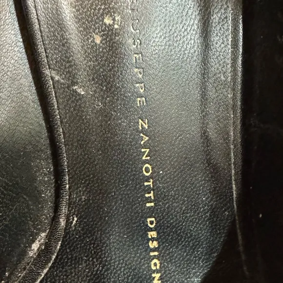 GIUSEPPE ZANOTTI Black Studded Women's Shoes