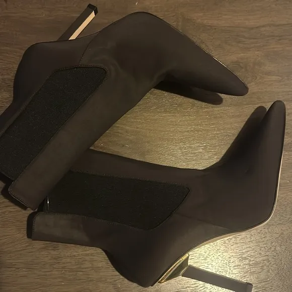 Good American Shoes Booties Womens Sz 8.5 Kickstand Neoprene Chocolate