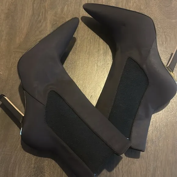 Good American Shoes Booties Womens Sz 8.5 Kickstand Neoprene Chocolate