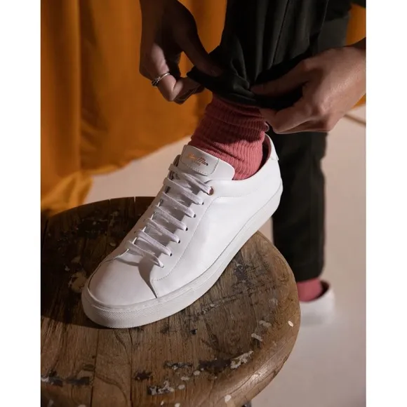 Good Man Brand • Edge Lo-Top Sneaker Mono white nappa leather lace-up flat