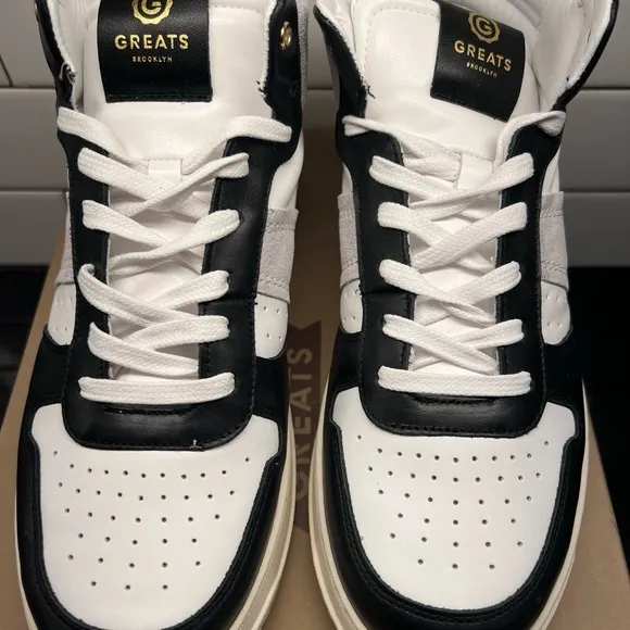 Greats Saint James Mid White/Black/Grey Premium Leather Lace-Up Sneakers‎