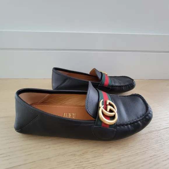 🖤GUCCI GG MARMONT  BLACK LEATHER LOAFER